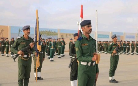 مدير كلية الشرطة حضرموت يشدد على الانضباط والتفوق مع اقتراب نهاية الفصل الدراسي الثاني ويكرّم المتميزين