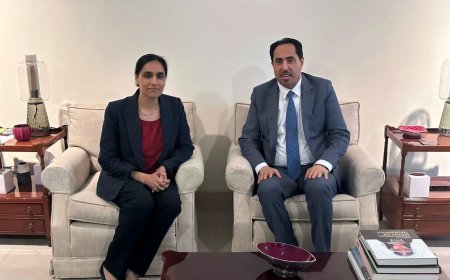 الوزير البكري يلتقي سفيرة بريطانيا لدى بلادنا