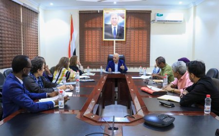 وزير المياه والبيئة يبحث في عدن مع ممثلي البرنامج الإنمائي ومنظمة (الفاو) دعم مشاريع المياه ومواجهة التغيرات المناخية