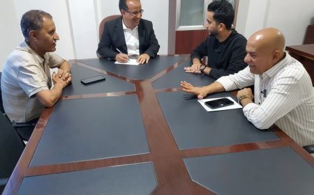 تعز.. مدير عام مكتب الشباب والرياضة يلتقي رئيس فرع اتحاد كرة القدم بالمحافظة