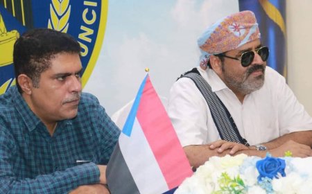 اليزيدي يدعو المقادمة والمناصب والمشائخ لحضور الاحتفالية بذكرى تحرير ساحل حضرموت