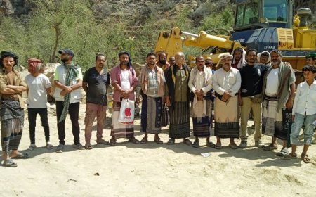 رئيس انتقالي سرار يتفقد العمل بمشروع شق طريق باتيس رصُد معربان لبعوس