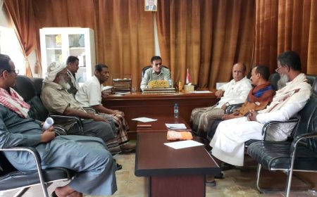 الهيئة الإدارية للمجلس المحلي بمديرية القطن تعقد اجتماعها الدوري الثاني للعام 2025م