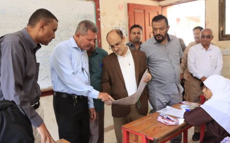 مدير عام دارسعد يتفقد سير عملية الامتحانات النهائية لمراحل النقل الداخلي للعام الدراسي  2024_2025