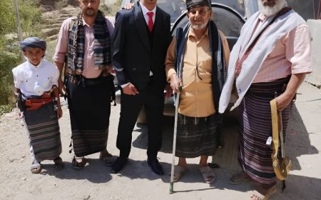 بمشاركة واسعة..عائلة شيخ علي سالم بيافع سرار تحتفل بزفاف ابنها عبدالعزيز عمار