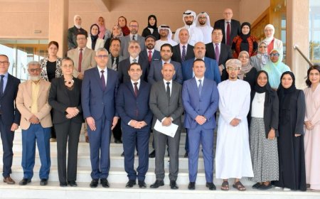 كلية الصيدلة بجامعة عدن تشارك في ملتقى اليقظة الصحية وجودة الهواء في دولة الكويت