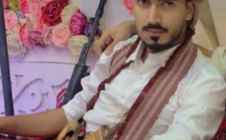 رئيس مؤسسة طموح للتنمية الانسانية يهنئ ويبارك للوكيل علي عاطف بمناسبة عقد قرآن أبنة سام