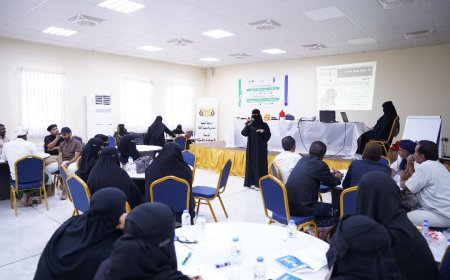 اتحاد نساء اليمن ساحل حضرموت يدشن جلسات التوعية المجتمعية للجان الأحياء بالمكلا
