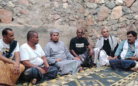 محافظ سقطرى يعزي قبيلة الركبي في وفاة سعد علي ركبي