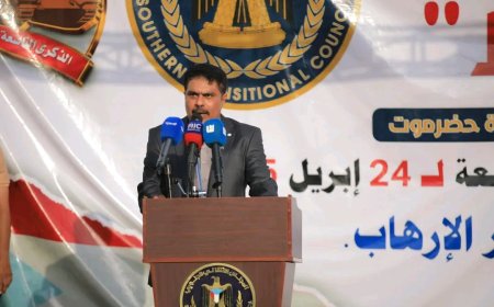 رئيس تنفيذية انتقالي حضرموت يثمّن المشاركة الجماهيرية الواسعة في مليونية "حضرموت أولًا" ويشيد بأبناء المحافظة