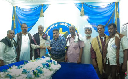 قيادة انتقالي شبام تكرم العميد سعيد المحمدي وتبارك نجاح مليونية "حضرموت أولاً"
