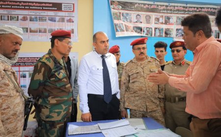 معرض الصور التوثيقي يختتم فعالياته بزيارة رئيس أركان المحور والقائم بأعمال رئيس جامعة تعز