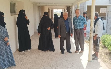 رئيس جامعة لحج يتفقد سير الاعمال الانشائية في كلية العلوم الإدارية والمصرفية