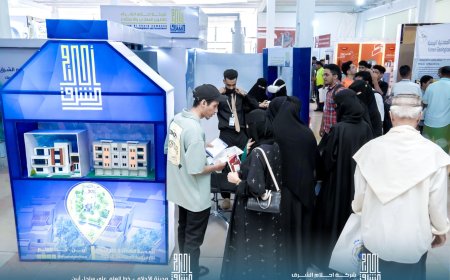 رئيس مجلس إدارة صندوق الطرق معين الماس يقوم بزيارة ركن شركة أحلام الشرق للتطوير العقاري