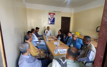تعز.. المكتب التنفيذي بمقبنة يناقش التنمية والخدمات في اجتماعه الدوري لشهر ابريل 2025م