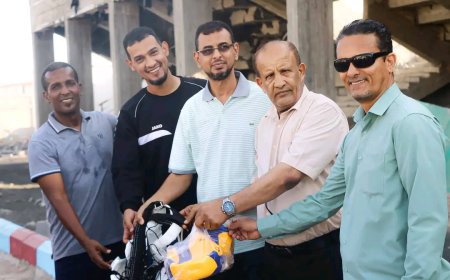 الاتحاد العام للكرة الطائرة يقدم "كرات وشباك" لطائرة نادي اهلي عدن