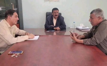 الوكيل الكندي يتفقد سير نشاط مؤسسة المياه عتق ويشدد على مضاعفة الجهود لضمان استقرار الخدمة