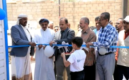 الوكيل العامري يفتتح مركز المريسي لتنمية المجتمع بمديرية تريم