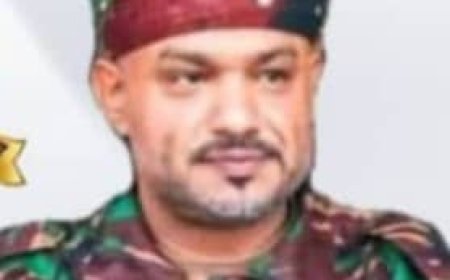 قائد الحزام الأمني بأبين يبعث برقية عزاء إلى مدير عام إعلام أبين