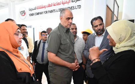 المنطقة الحرة في عدن تستقبل زوارًا بارزين وطلابًا في اليوم الثاني لمعرض الإعمار والبناء 2025