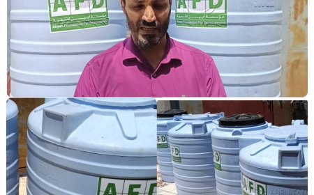 مؤسسة أبين للتنمية تدشّن توزيع خزانات مياه شرب في محافظة عدن