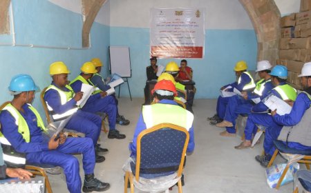 تدشين دورة تدريبية لتعزيز معايير الأمن والسلامة لعمال محطات الغاز في الشمايتين