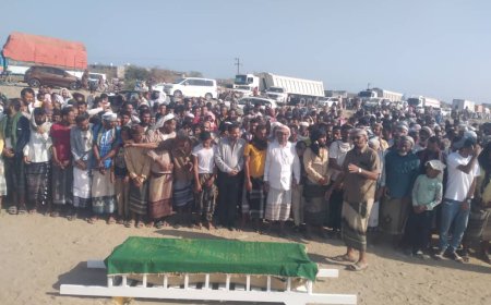 في موكب جنائزي مهيب مدينة شقرة تودع ابنها الشاعر إيهاب باضاوي