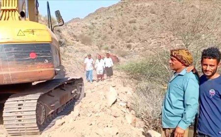 شق الطريق الشمالي الغربي الرابط بين قرى الحصين والشعيب بجهود مجتمعية