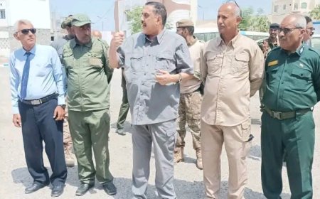 مدير امن عدن يلتقي بالدفعة التدريبية ويؤكد على أهمية الاستفادة من العلوم الشرطوية والقانونية