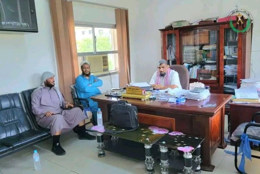 مدير إدارة العلاقات العامة بقوات الحزام الأمني يلتقي مدير مكتب الأوقاف بعدن