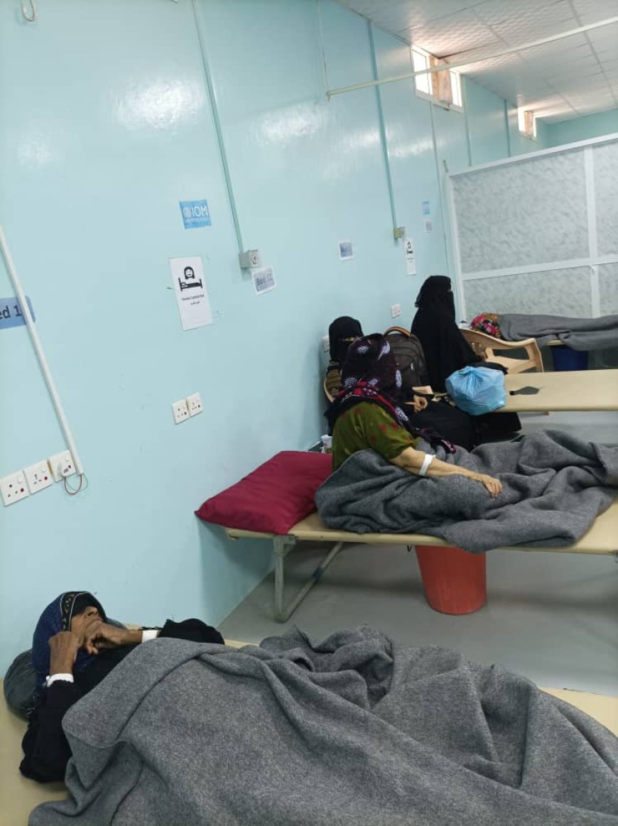 عدن.. مدير عام مستشفى الصداقة التعليمي يتفقد مركز العزل للكوليرا