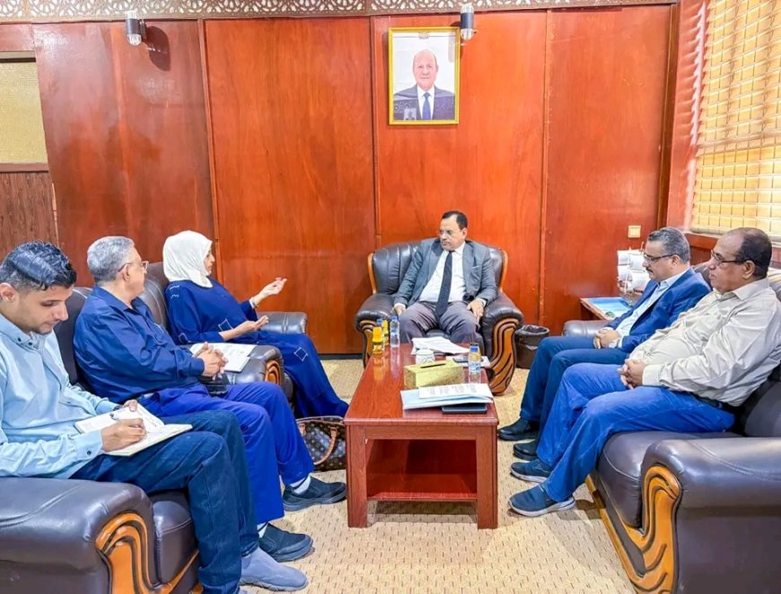 اللواء السقطري يطلع على الأعمال الجارية للتحضير لإنعقاد ورشة إنتاج "البن"