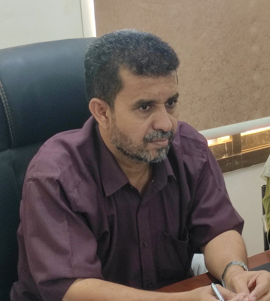 الأمين العام بمديرية مودية يعزي أسرة الجفري في وفاة الملازم أحمد الجفري