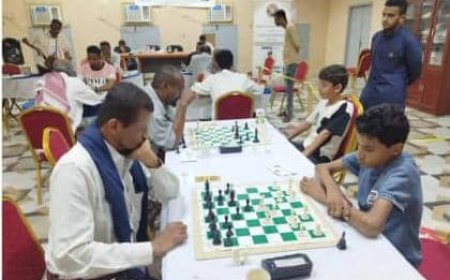 في بطولة الفقيد حسين العكبري الشطرنجية بالمكلا.. صبري بامعلم يواصل الإطاحة بمنافسية ويقترب من التتويج