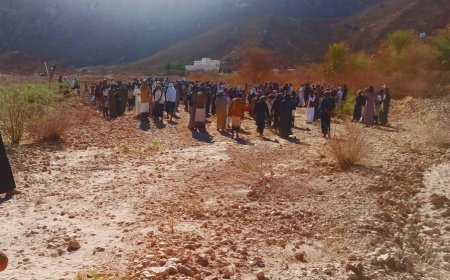 تشييع مهيب للفقيد خميس بن ناصر بن سعد في مديرية رخية