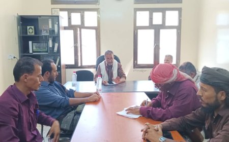 مجلس آباء مدرسة "ذمثبة" بسرار يعقد اجتماعا استثنائيا لتقييم العملية التعليمية والتهيئة للاحتفاء بانتهاء العام الدراسي