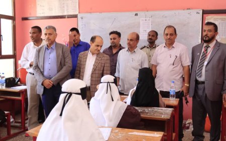 انطلاقا من دارسعد.. نائب محافظ العاصمة عدن يدشن إمتحانات الثانوية العامة بقسميها العلمي والأدبي
