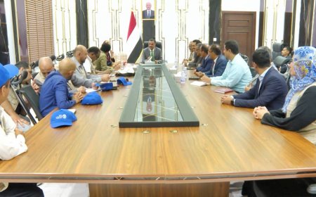 السلطة المحلية بحضرموت تناقش آفاق التعاون مع السفارة الهولندية لدى بلادنا