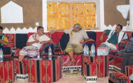 طارق صالح خلال عزاء الشيخ حجري: معركتنا مصيرية ولن توقفها الخلافات أو الثارات