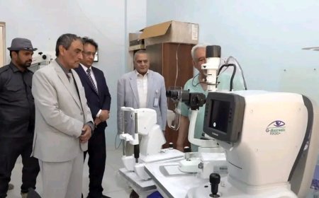 الأمين العام هشلة يدشّن وصول دفعة جديدة من التجهيزات الطبية لهيئة مستشفى محمد بن زايد في شبوة بدعم إماراتي