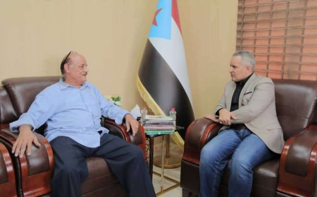 نائب رئيس الهيئة الوطنية للإعلام يشيد بجهود الدكتور الخلاقي في توثيق التراث الجنوبي
