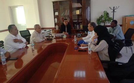 مدير عام صحة لحج يناقش اللمسات الأخيرة مع منظمة الإغاثة الإسلامية لاستقبال 85 مرشحه للدراسة بالمعهد صحي