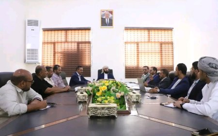 وزارة الأوقاف تفتح مظاريف مناقصة شركات النقل البري لحجاج موسم 1446هـ وتؤكد على الشفافية والجودة