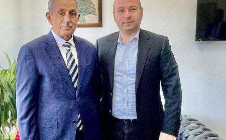 السفير الدعيس يبحث مع مسؤول لبناني مستجدات الأوضاع في اليمن