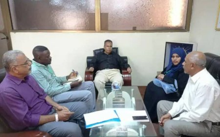 رئيس هيئة مصائد خليج عدن ومنظمة سماريتان بيرس يوقعان المرحلة الثانية من مشروع دعم الصيادين في منطقة قعوة