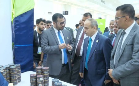 الوزير الوصابي وأمين عام محلي حضرموت يدشنان مشروع مسار لتأهيل خريجي الجامعات وبرنامج (مهنتي بين يدي 9)