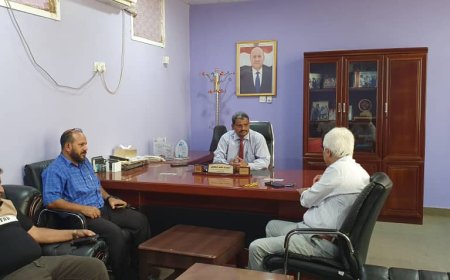 المحولي يناقش مع مدير صندوق تنمية المهارات سُبل تعزيز قدرات الشباب في عدن