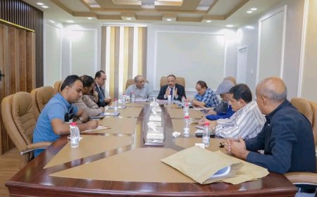 وزير النقل يناقش مع المستشار الفريق الصبيحي عدة قضايا متعلقة بمشروعي مطار عدن المستقبلي ومنفذ رأس العارة البحري