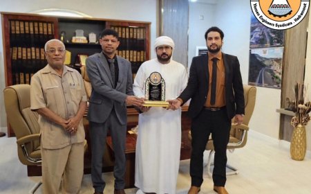 وزير الأشغال العامة يلتقي قيادة نقابة المهندسين بحضرموت