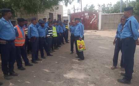 في خضم اختتام أسبوع المرور العربي لحج تواصل نشر الوعي المجتمعي بالقواعد والارشادات المرورية